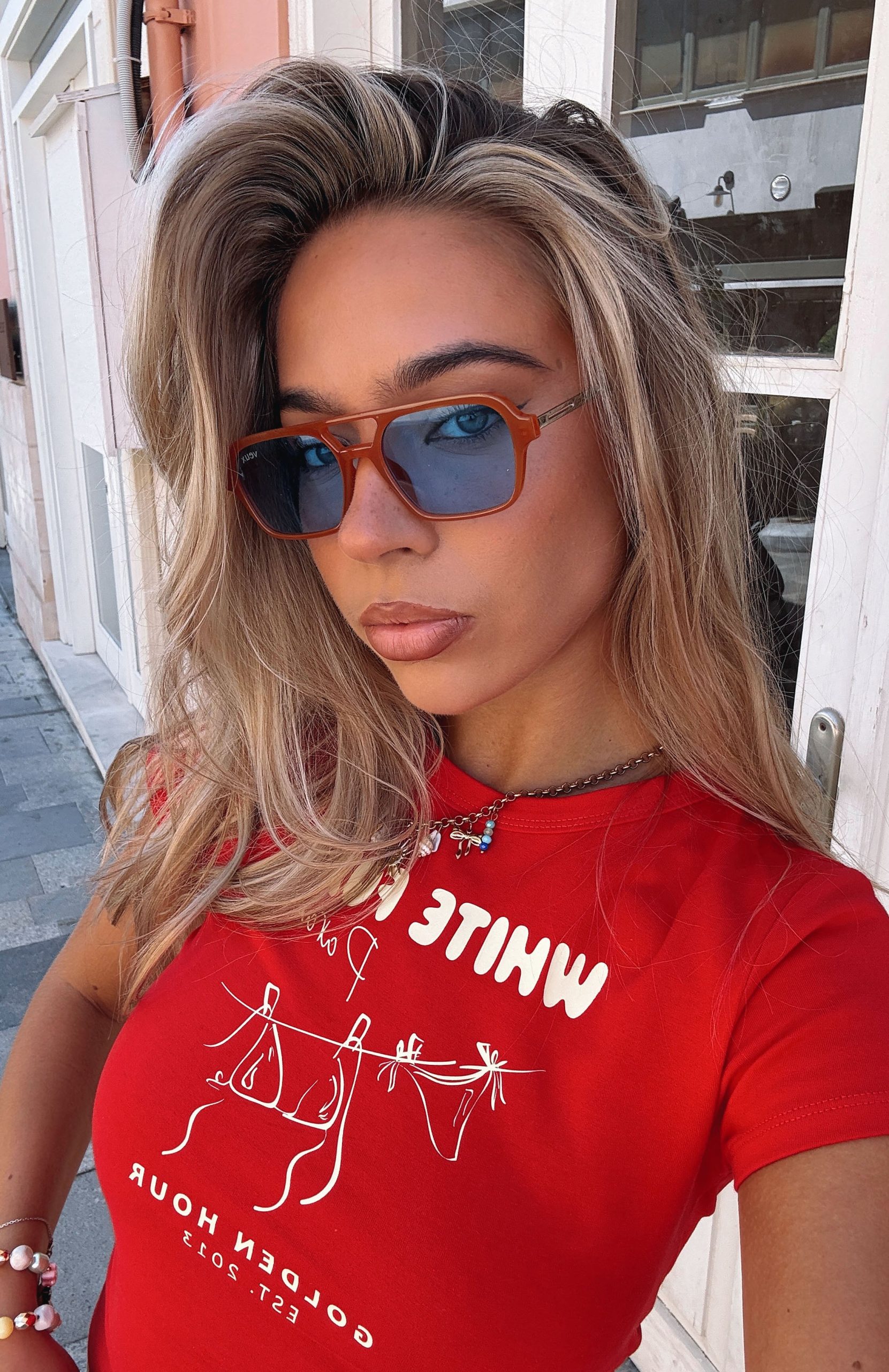 white-fox-abel-sunglasses-orange-blue.19.04.25.03
