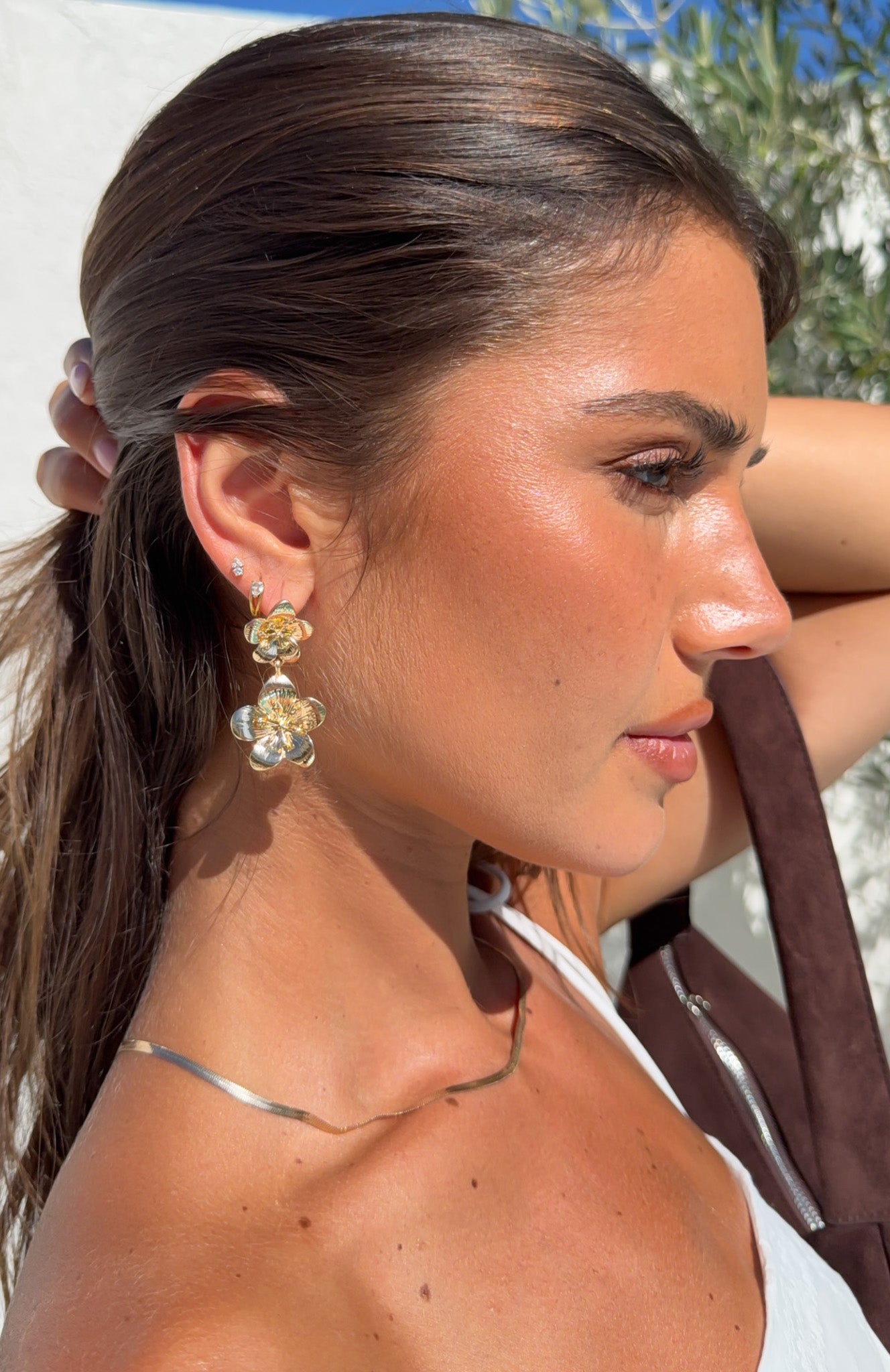 white-fox-astara-earrings-gold-17.12.251