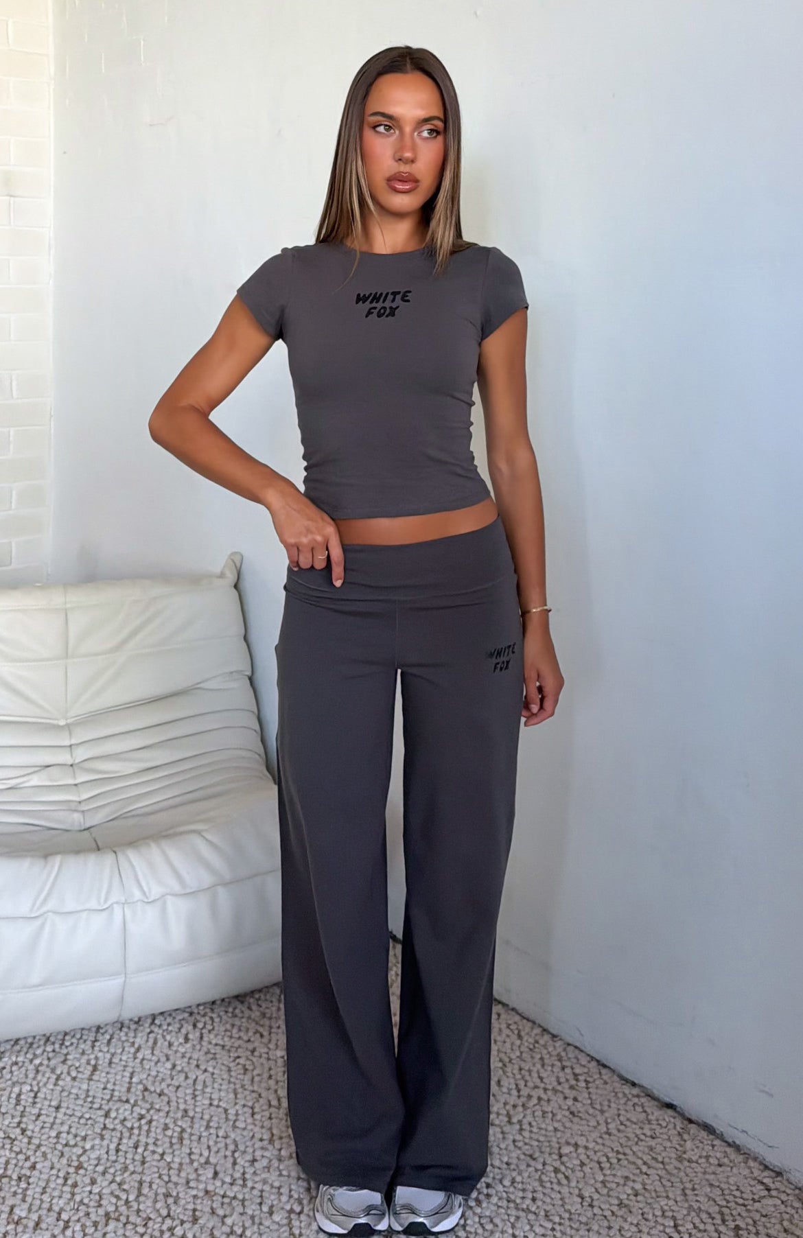 white-fox-break-the-records-baby-tee-charcoal-grey-white-fox-break-the-records-wide-leg-pants-charcoal-charcoal-24.2.265