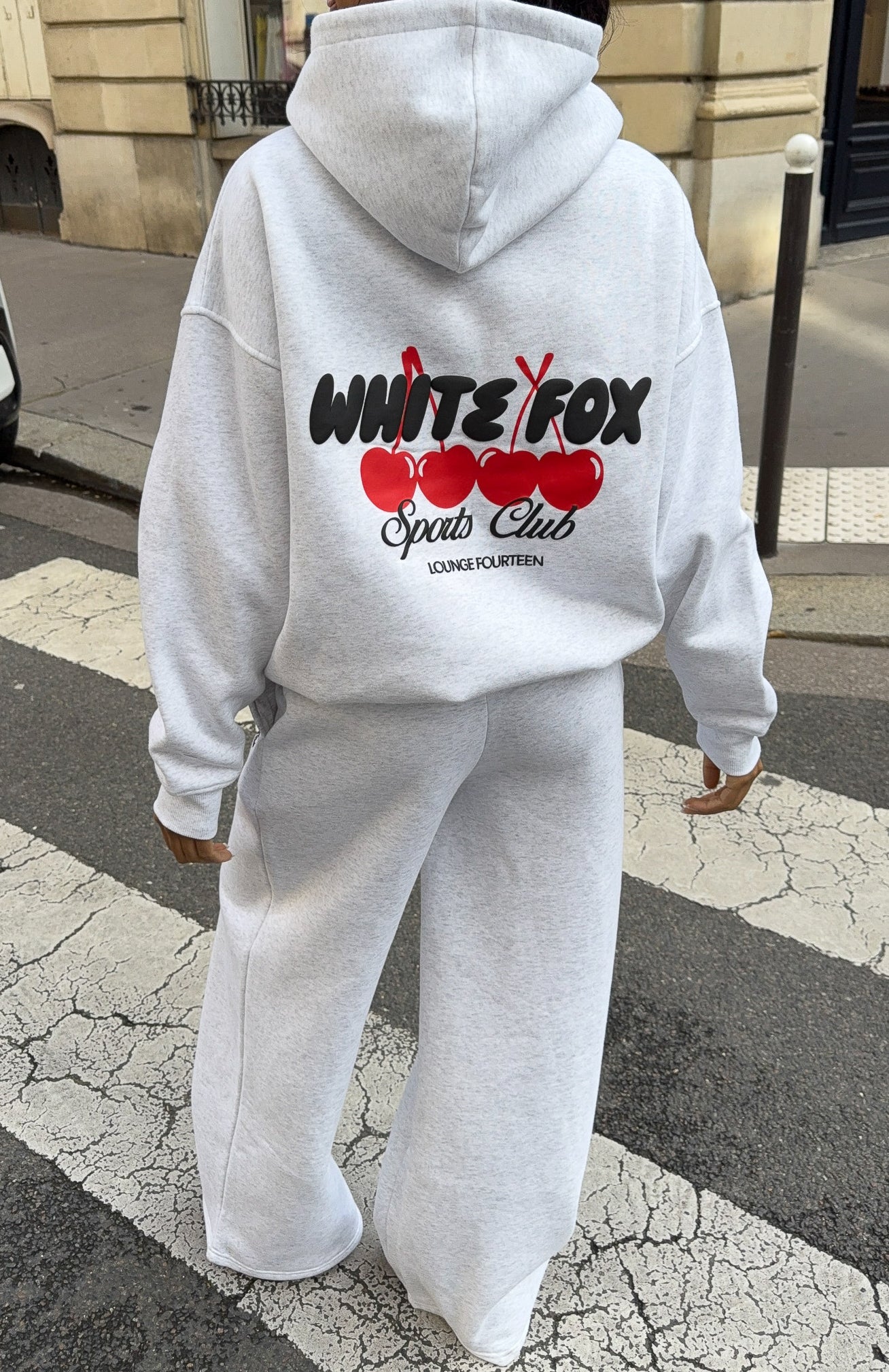 white-fox-club-14-cassie-boxy-hoodie-grey-marle-01
