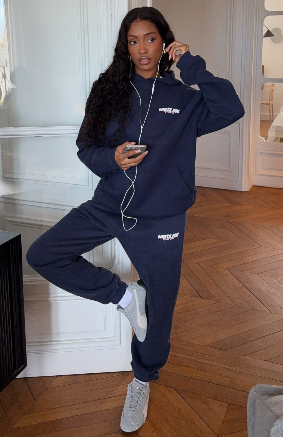 white-fox-club-14-trinity-sweatpants-navy-01