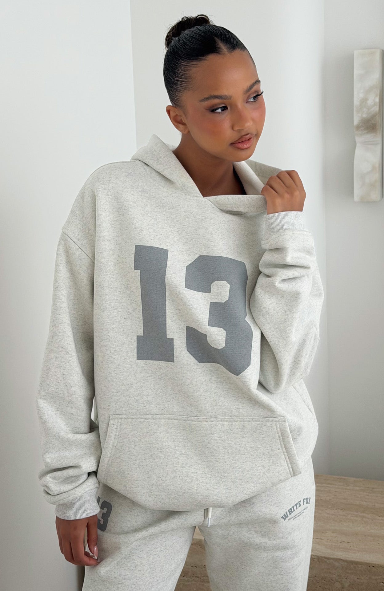 white-fox-it-s-your-chance-oversized-hoodie-grey-marle-grey-white-fox-it-s-your-chance-sweatpants-grey-marle-grey-3.3.257
