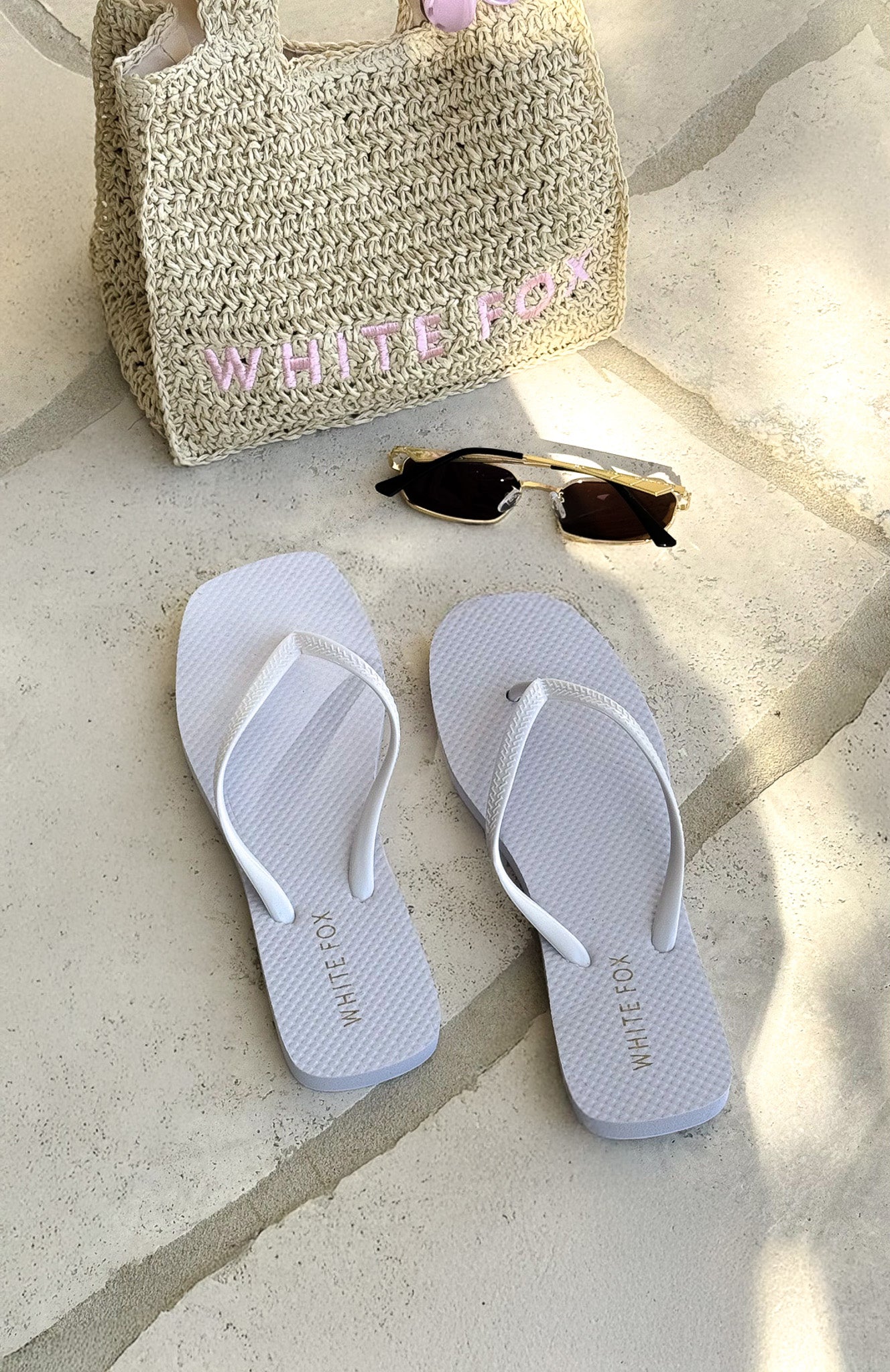 white-fox-josie-thong-sandals-white.14.10.25.02