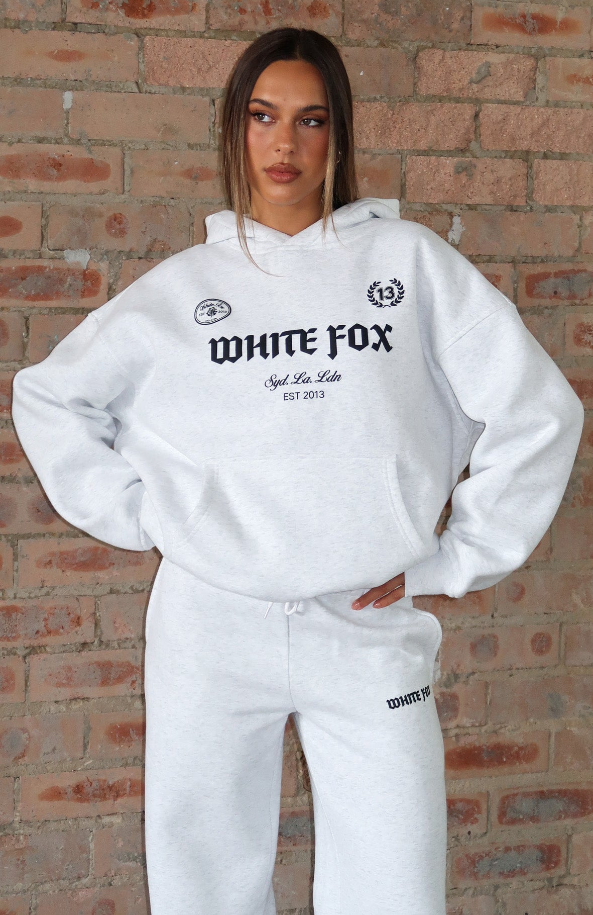 white-fox-vibe-too-high-oversized-hoodie-sweatpants-grey-marle-06.03.26-1