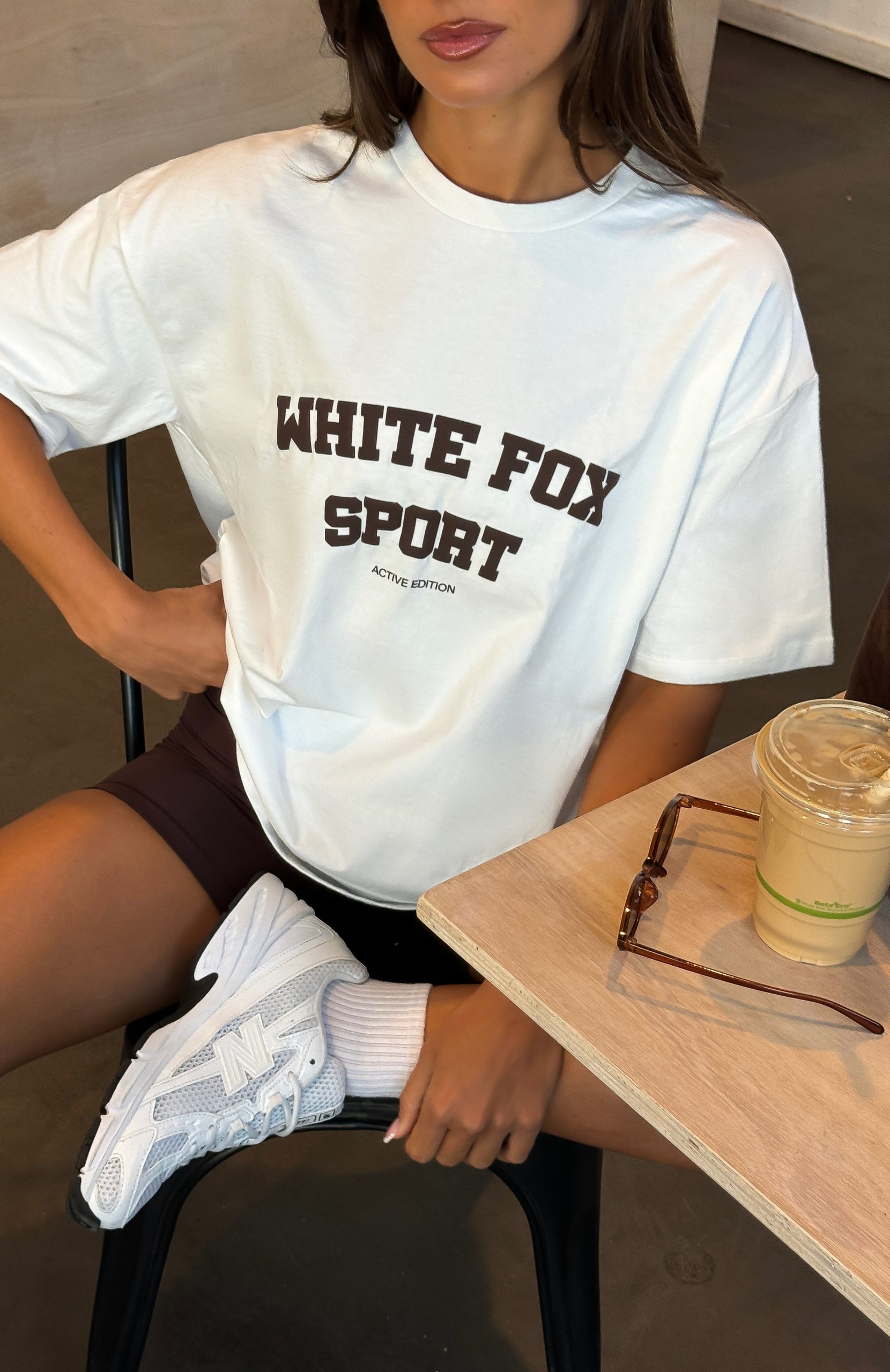 white-fox-winning-team-oversized-tee-chocolate.14.08.25.04